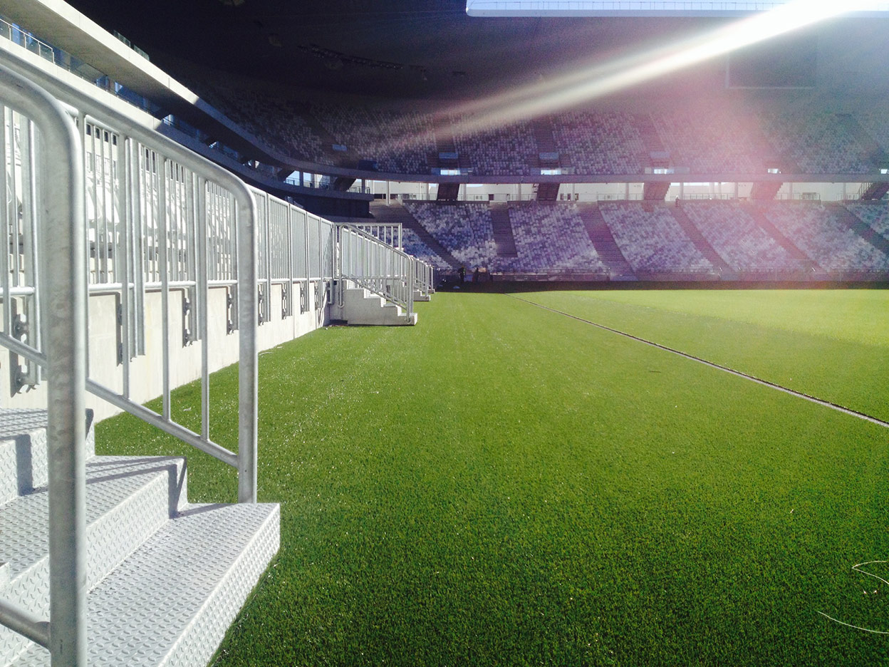 Photo bord pelouse du stade de Bordeaux